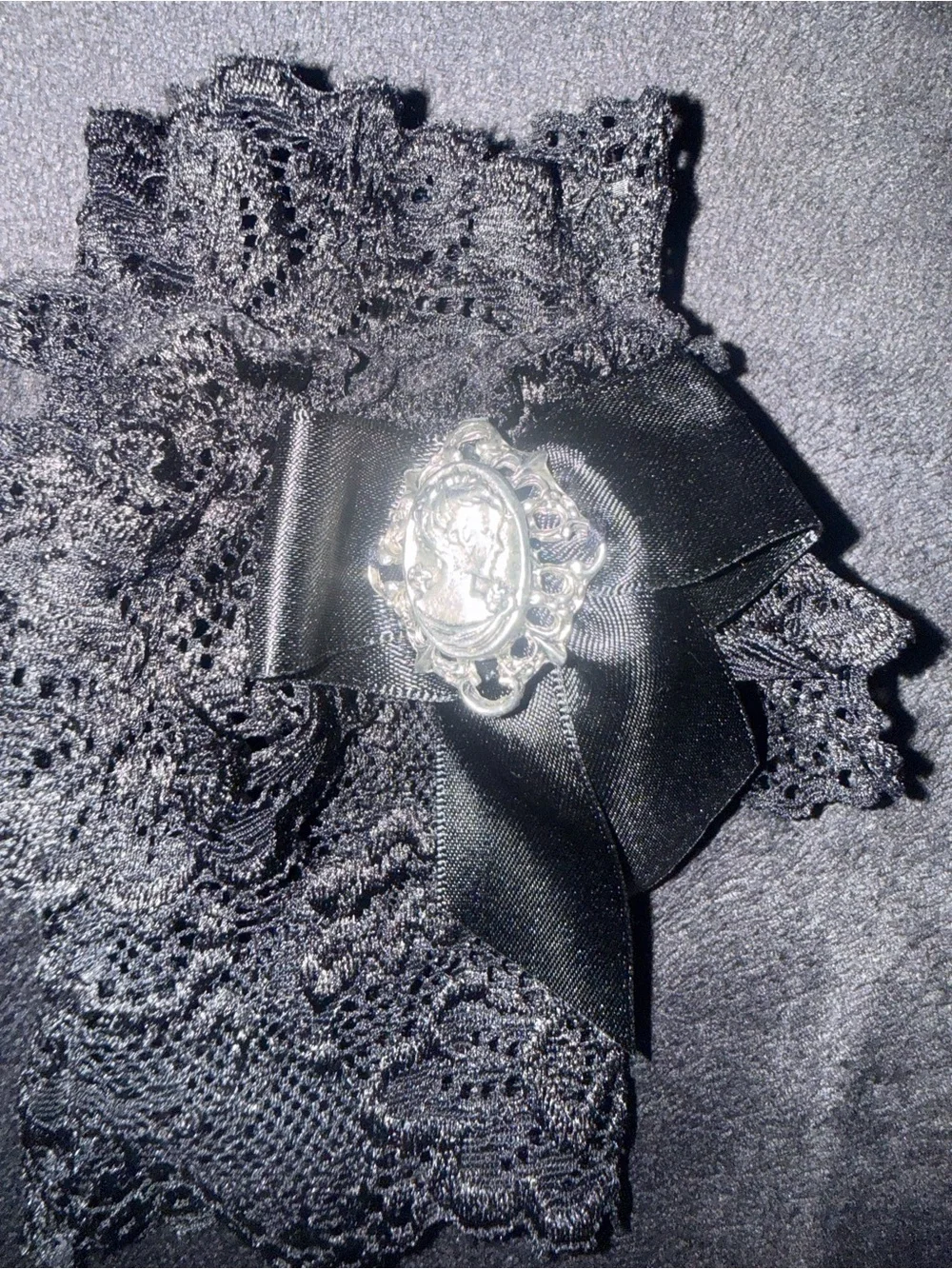 NWOT DOLLS KILL WIDOW DEEP WINTER SATIN BOW LACE GLOVES